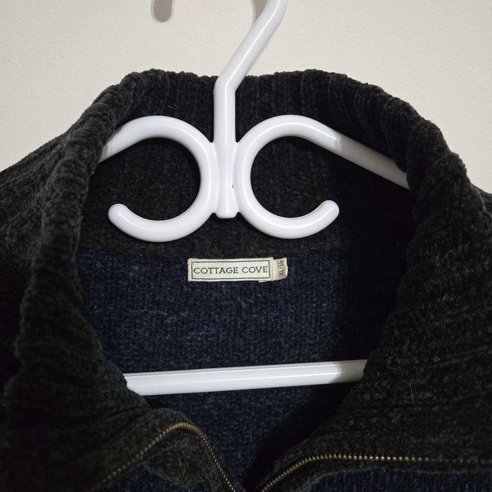 Patterned Zip-Up Sweater - Picture 4 of 5